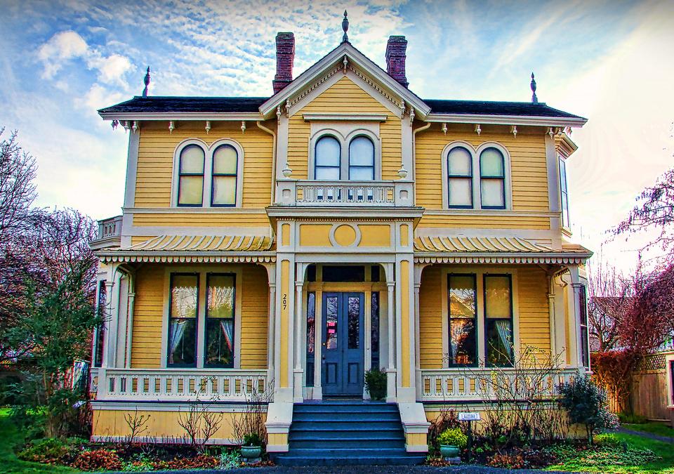 Emily Carr House, Victoria, BC James Bay Neighborhood, MP3 iPod Audio Walking Tour.